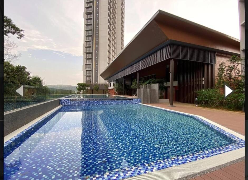 The Clio 2 Residences, Beside Ioi City Mall, Opposite Hospital Serdang, Beside Uniteen And Upm, ปุตราจายา ภายนอก รูปภาพ